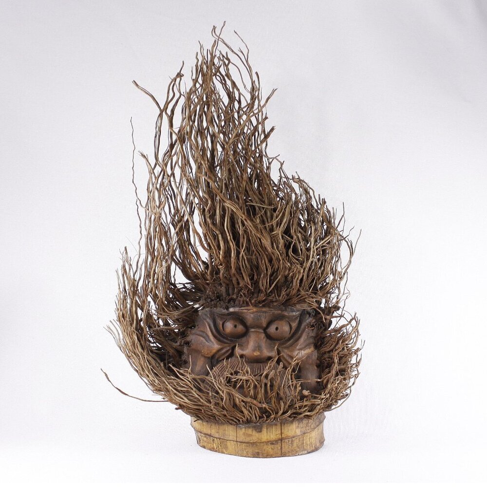 Vintage Chinese Bamboo root carving of the Bodhidharma, Zen Buddhism portrait